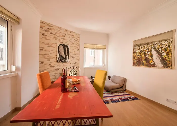 Art And Design Apartment In Lisbon